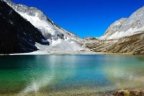 几月去稻城亚丁合适，稻城亚丁旅游最佳季节，稻城亚丁旅游价格是多少